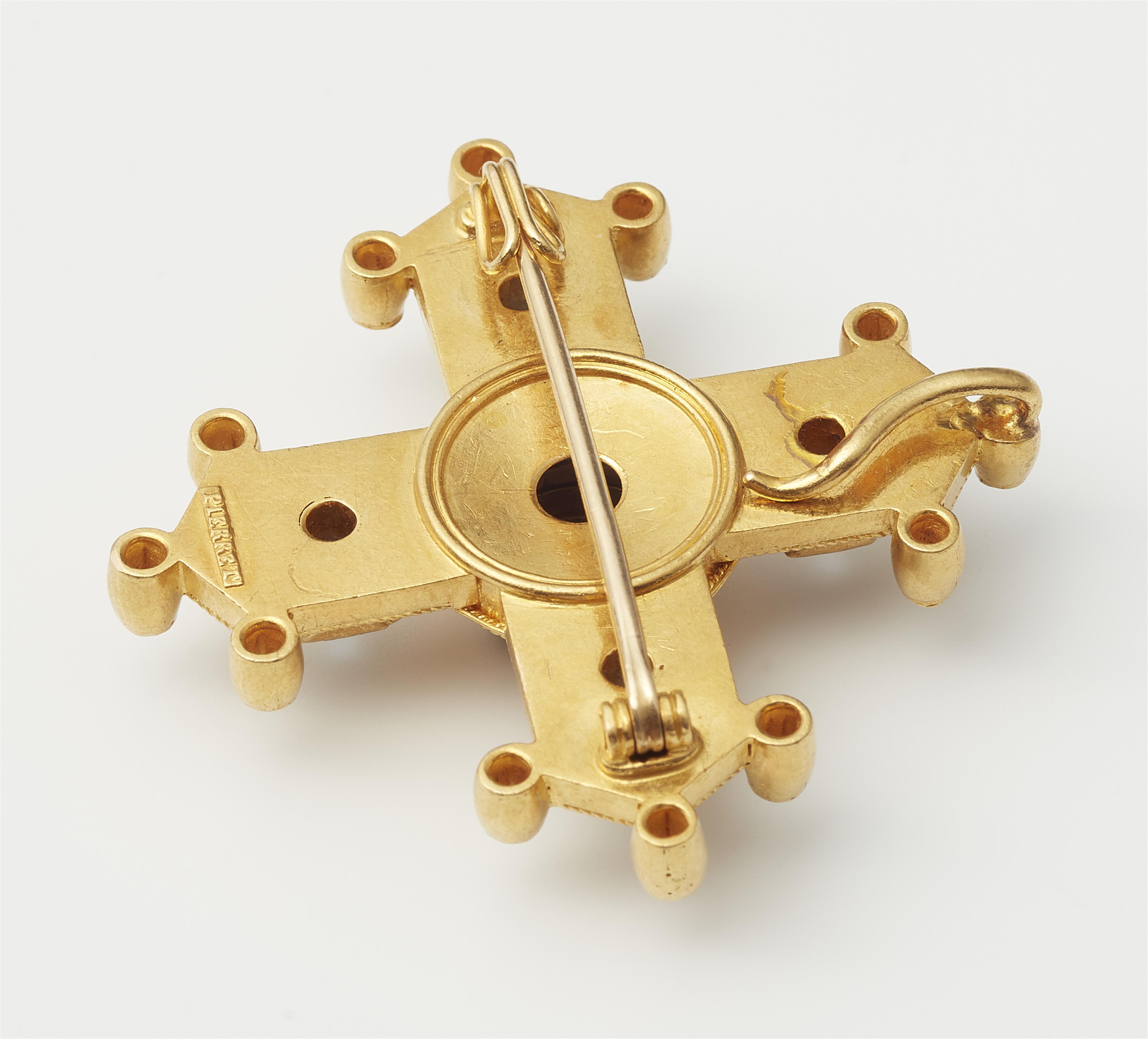 An Italian Byzantine Revival 18k gold and sapphire cross pendant brooch. - image-2