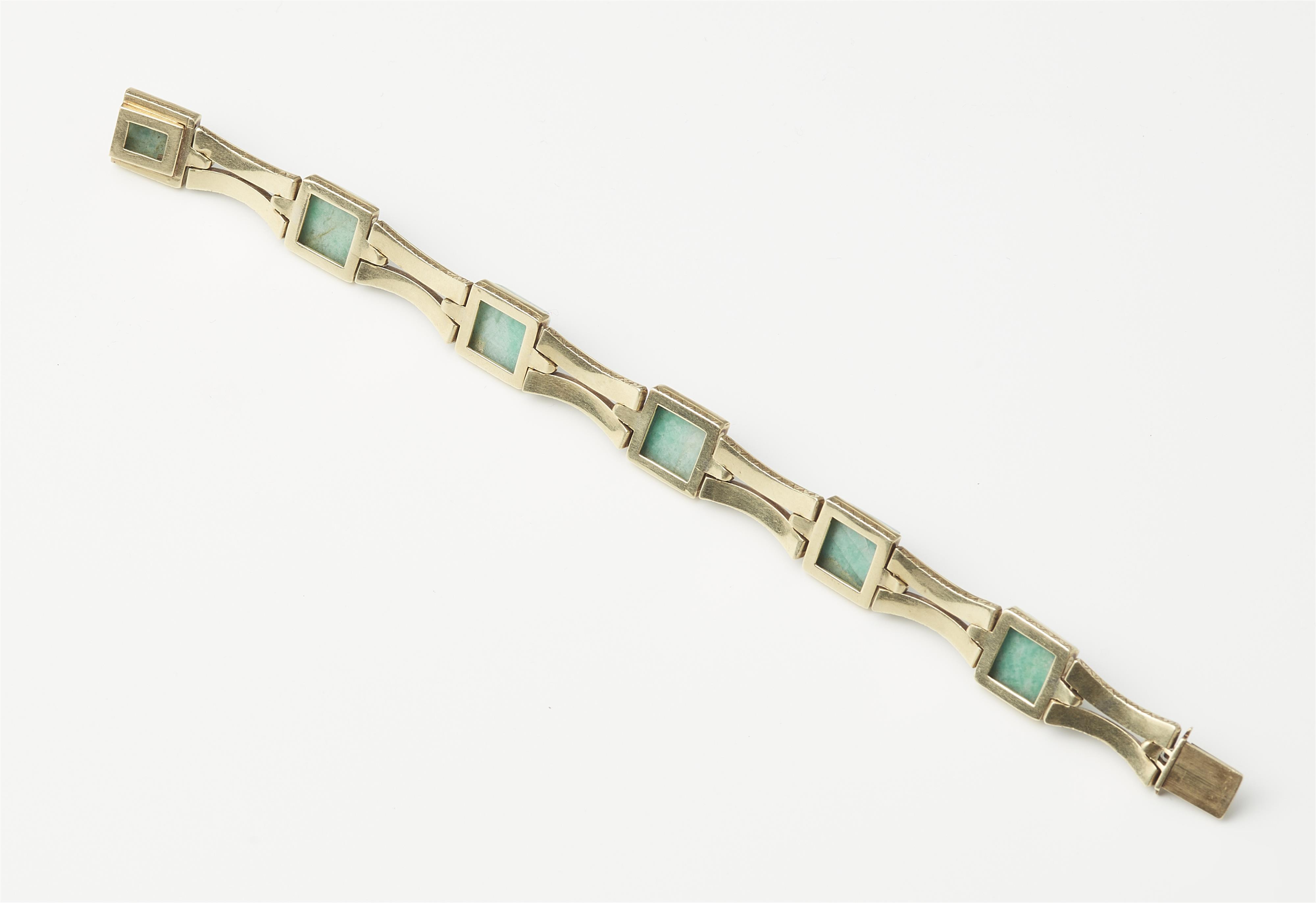 An Austrian 14k gold and amazonite cabochon bracelet. - image-3