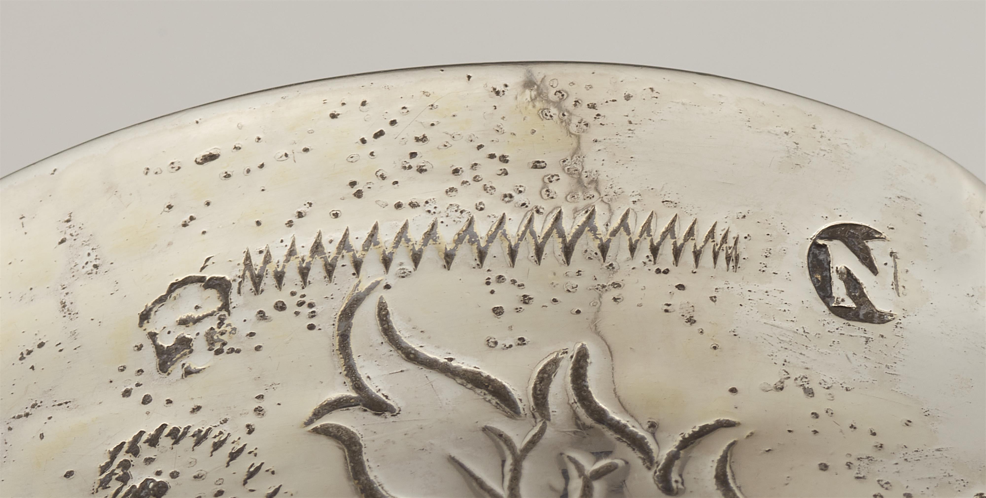 A Nuremburg silver gilt brandy bowl - image-2