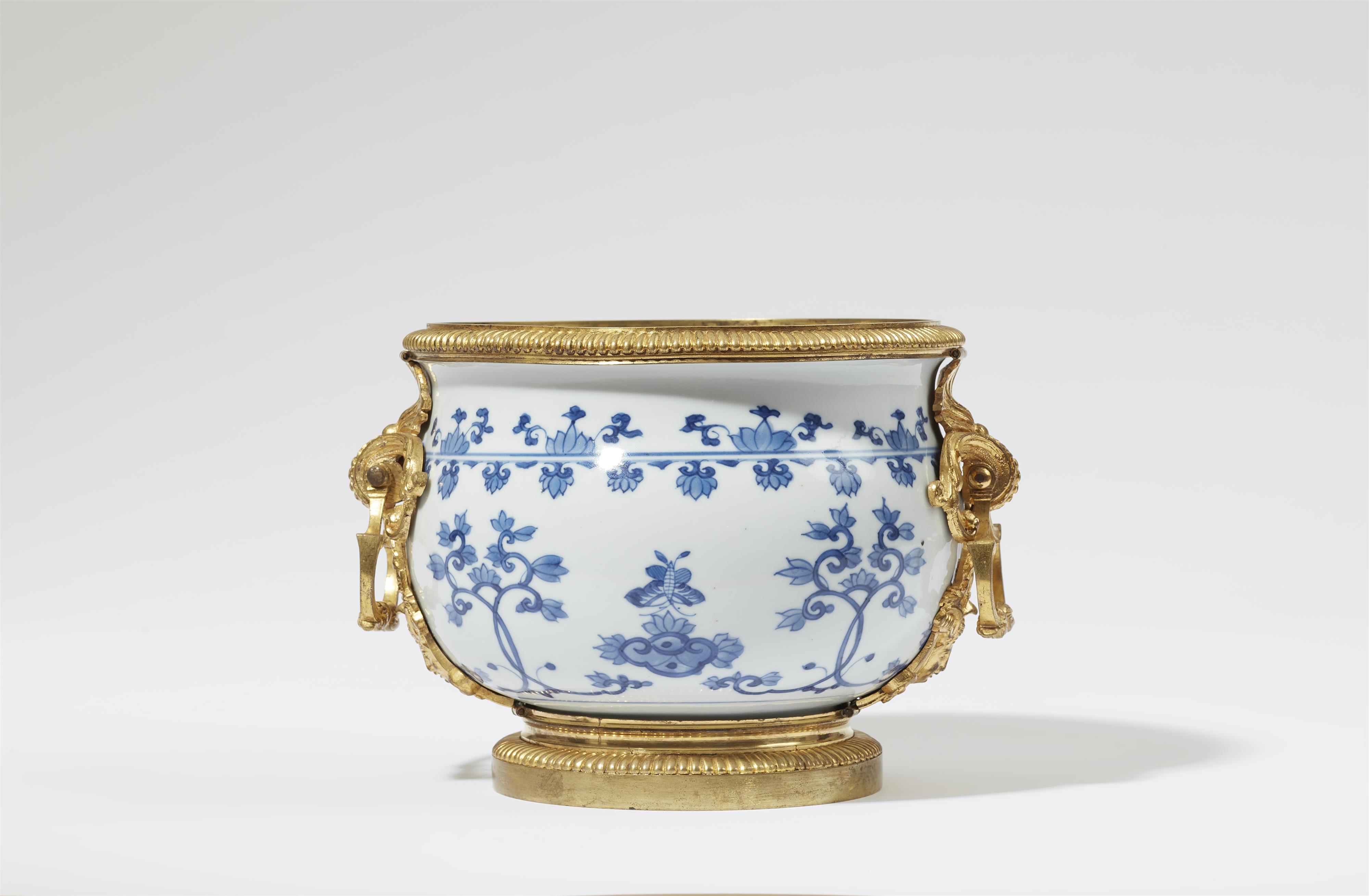 A Chinese porcelain bowl in Louis XVI ormolu mountings - image-2