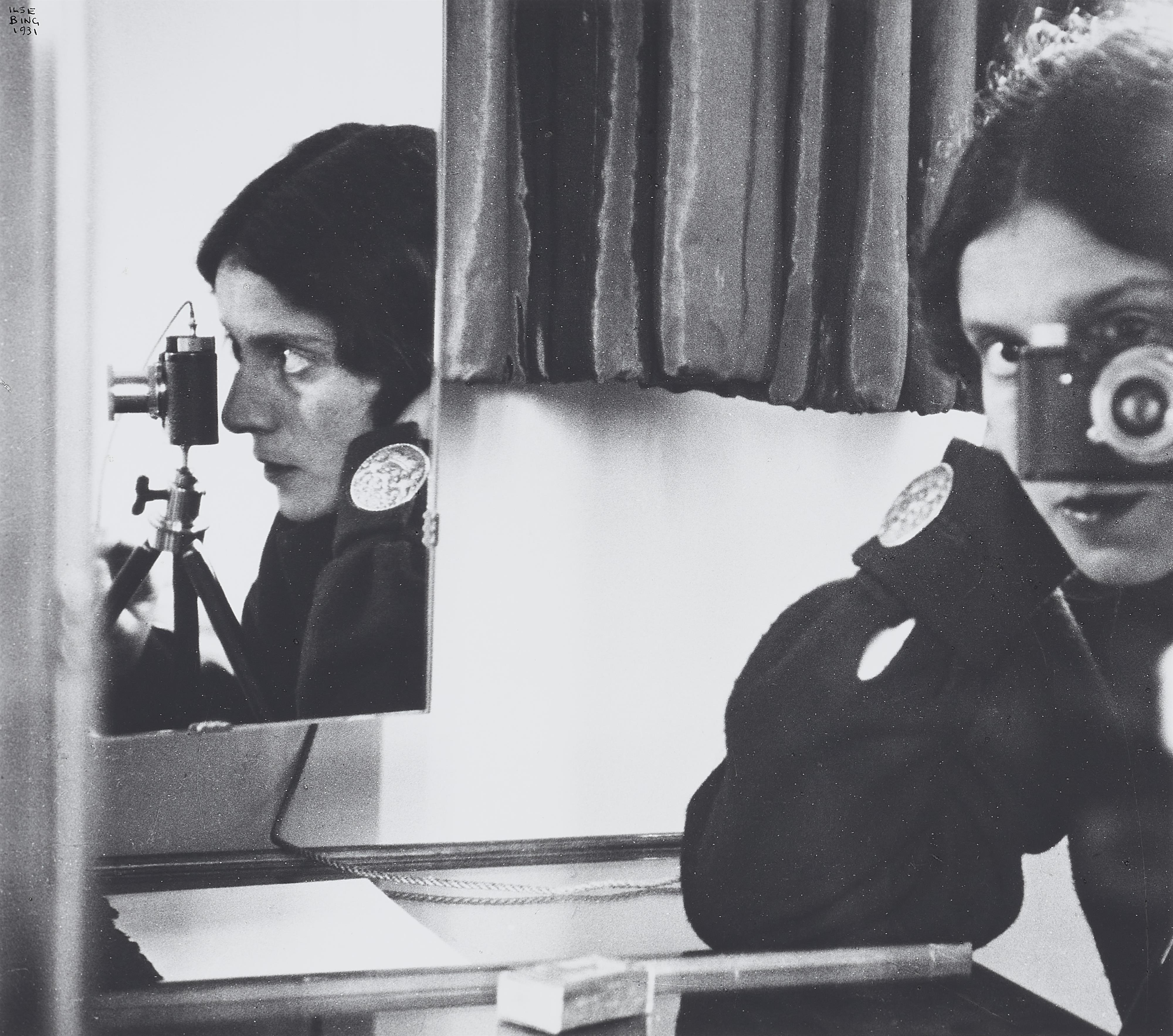 Ilse Bing - Self portrait with Leica - image-1