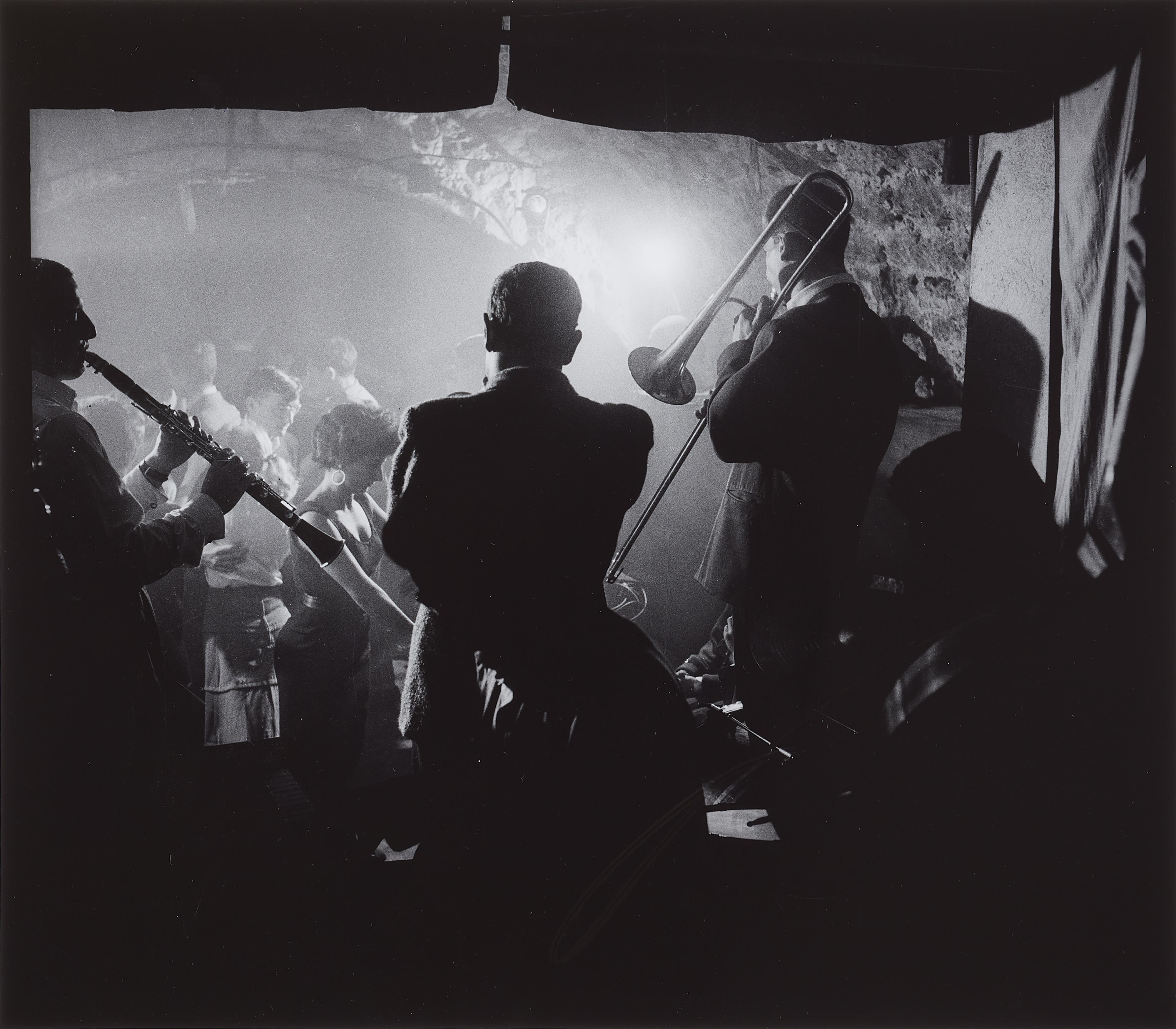 Daniel Frasnay - Maxim Saury et son Big Band au Caveau de la Huchette, Paris - image-1