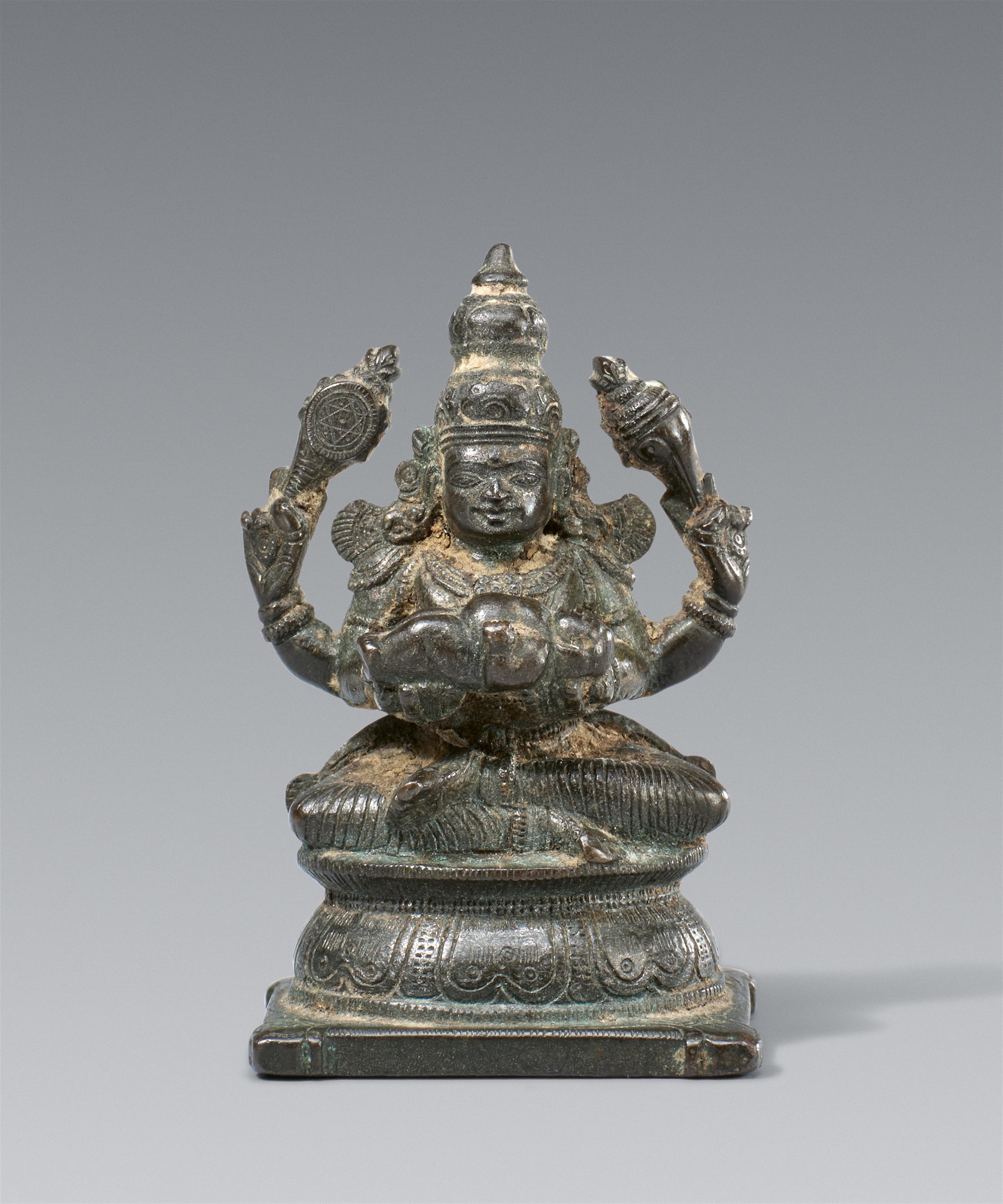 A South Indian copper alloy figure of Vishnu with Brahma. 19th century - image-1