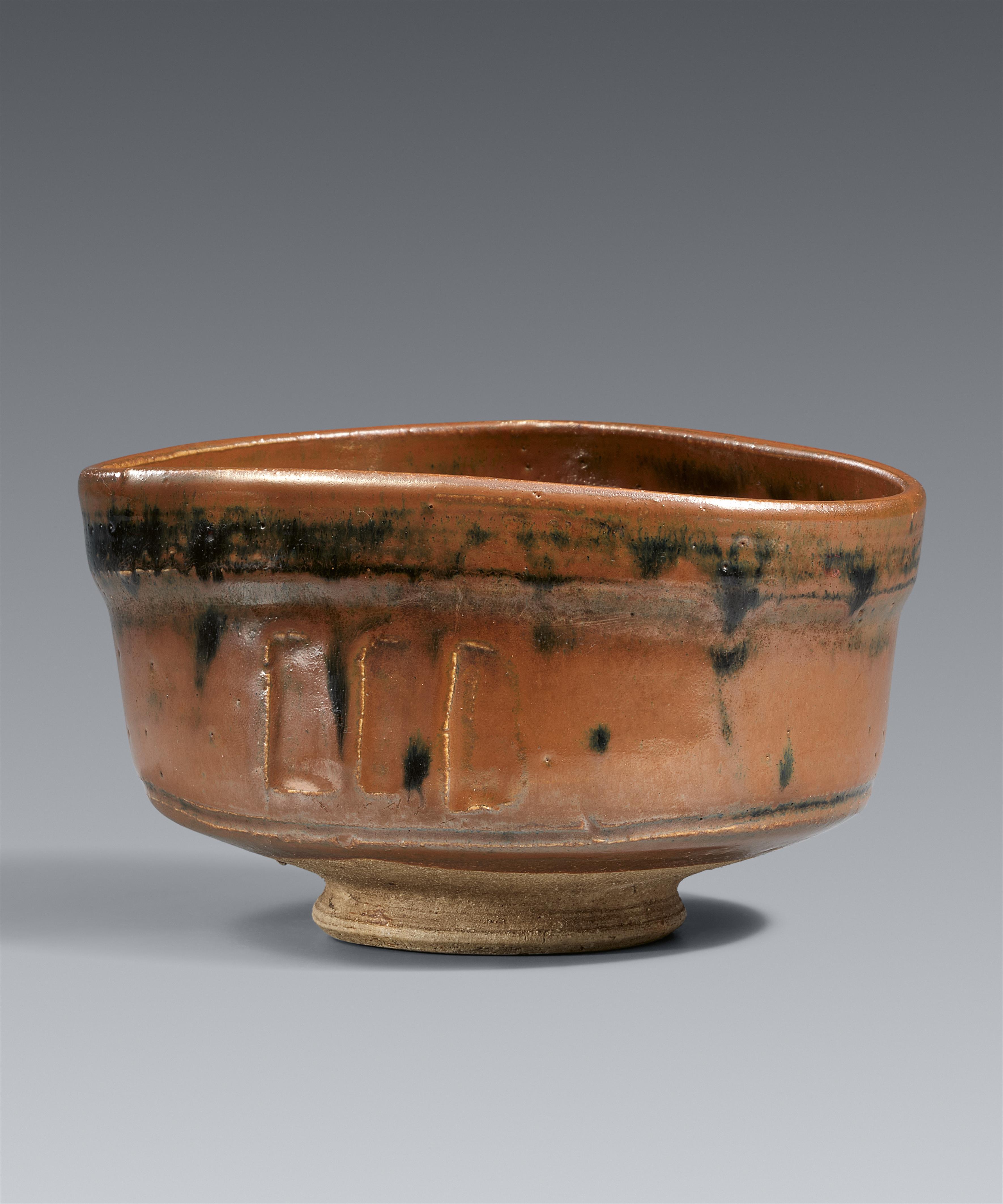 A Seto chawan. Owari province. Edo period, probably 18th century - image-1