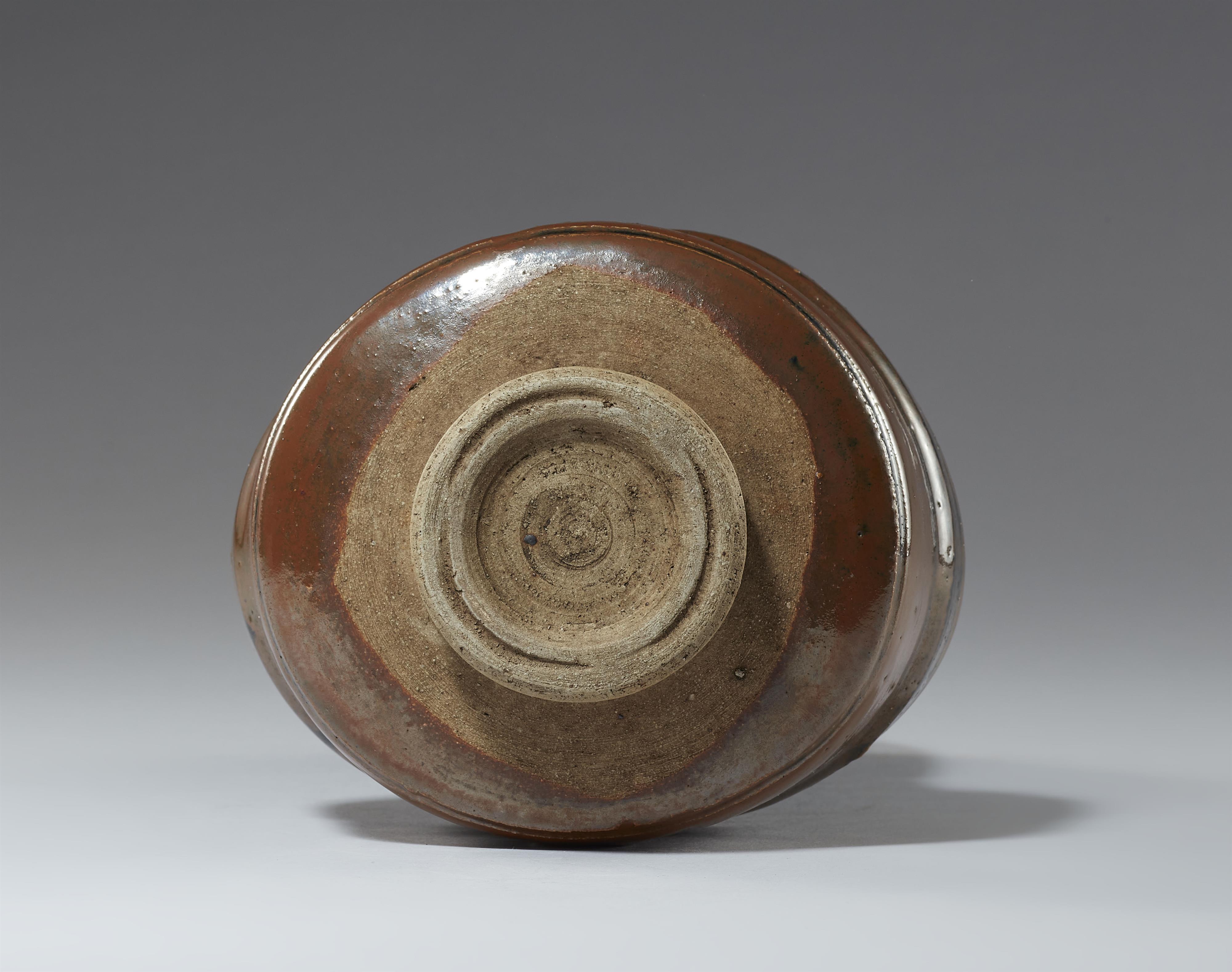 A Seto chawan. Owari province. Edo period, probably 18th century - image-6