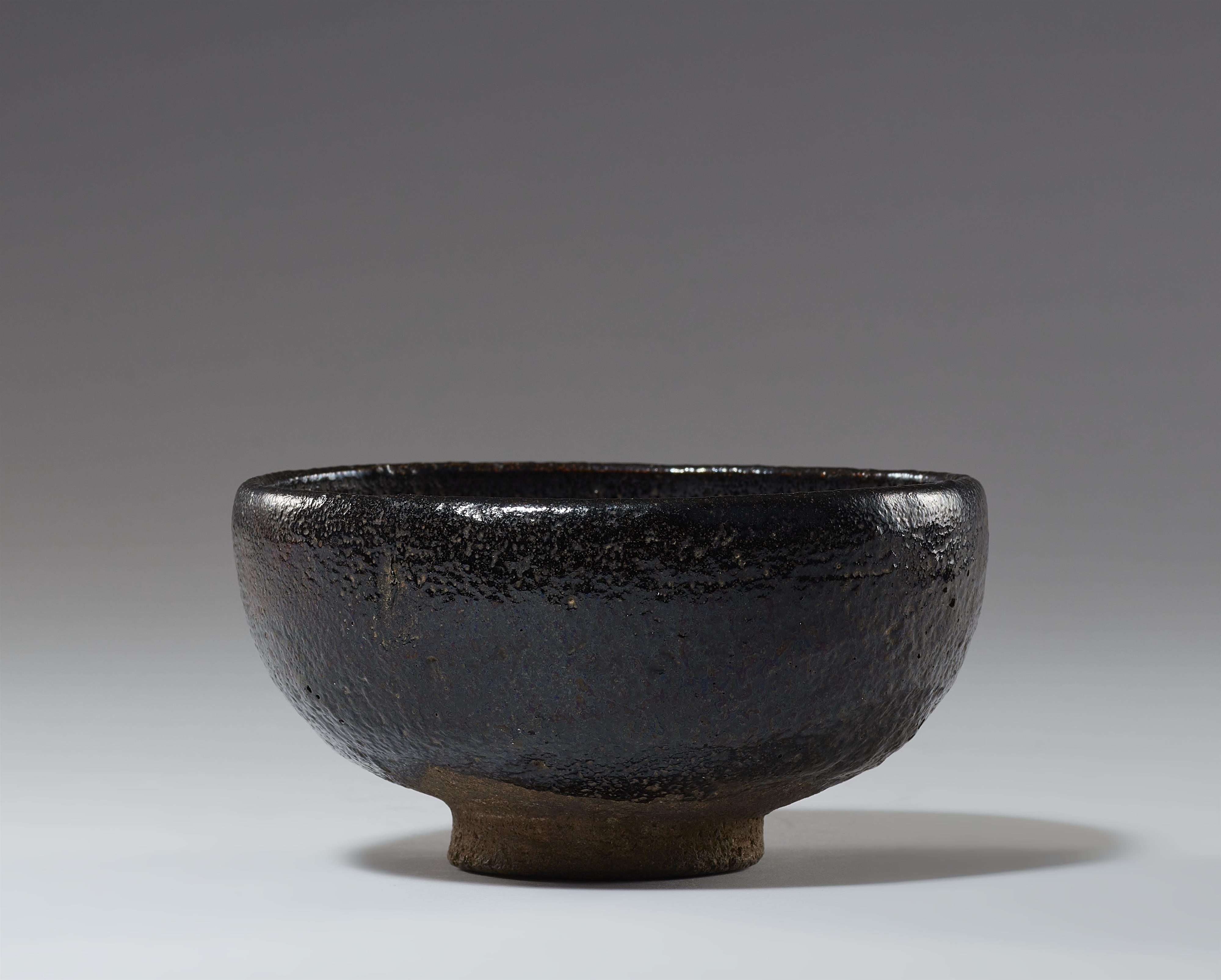 Sommer-chawan. Kuro-Raku. Kyoto. Edo-Zeit, 18. Jh. - image-2