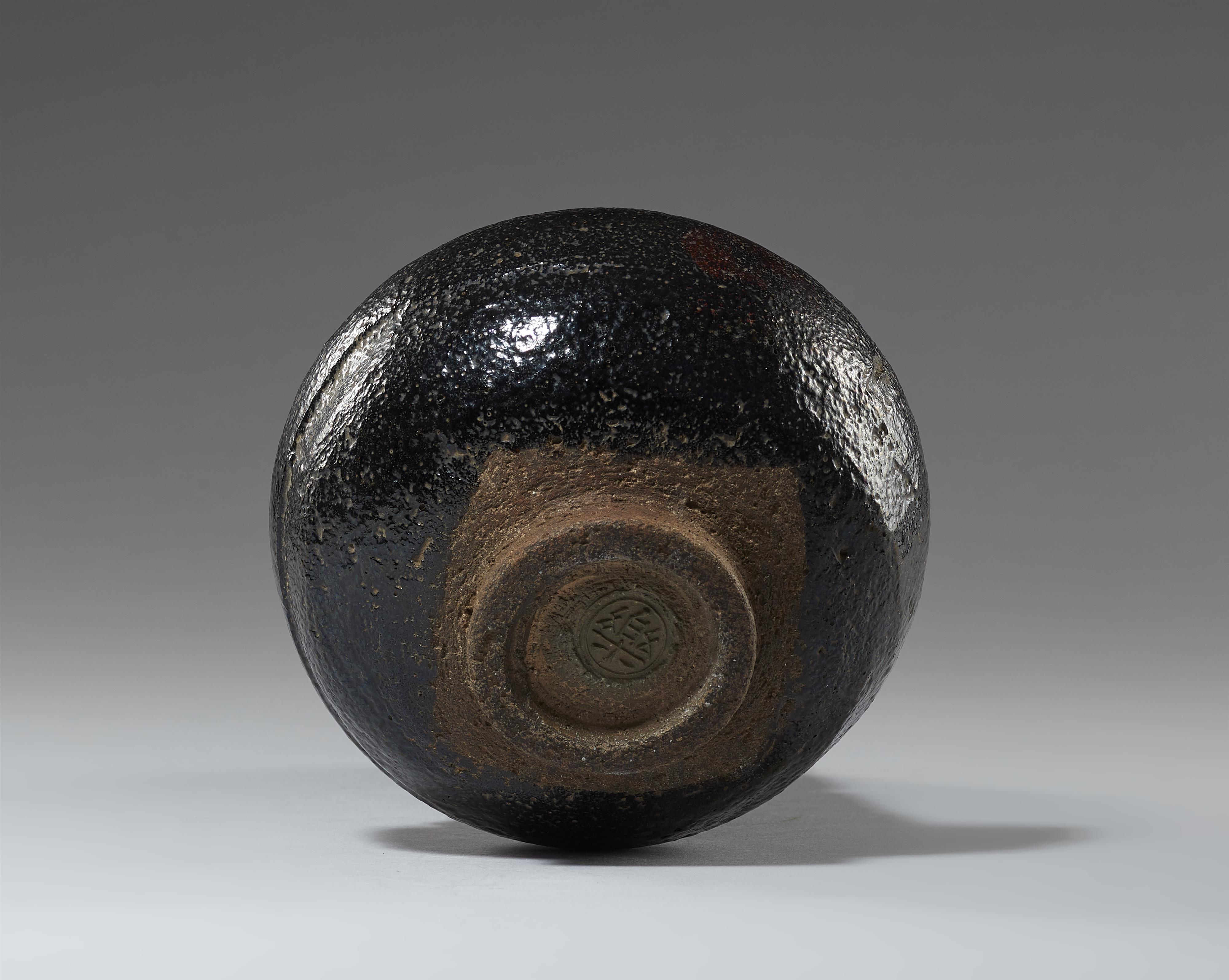 Sommer-chawan. Kuro-Raku. Kyoto. Edo-Zeit, 18. Jh. - image-6