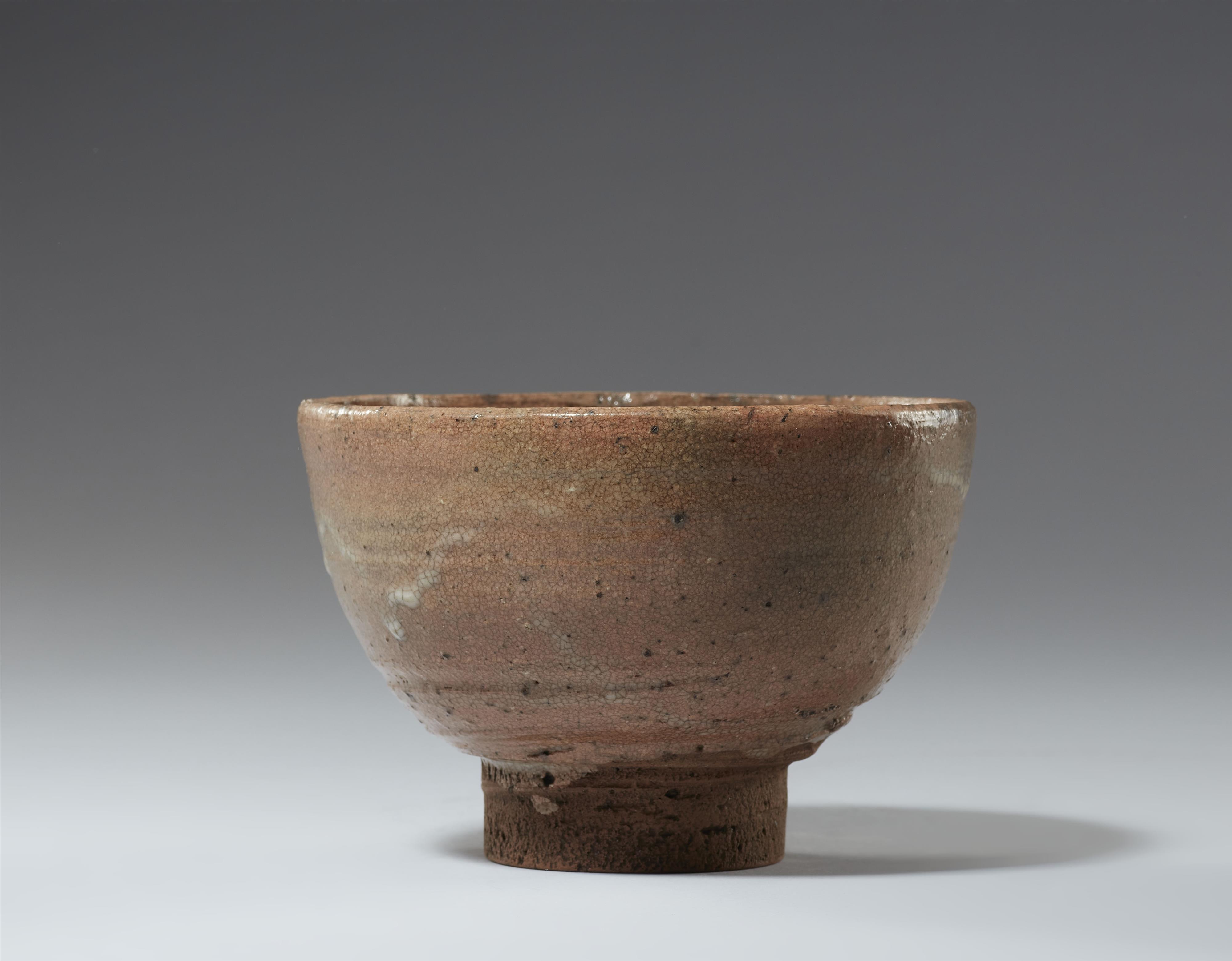 A Ko-Hagi chawan. Nagato province. Edo period, 18th century - image-3