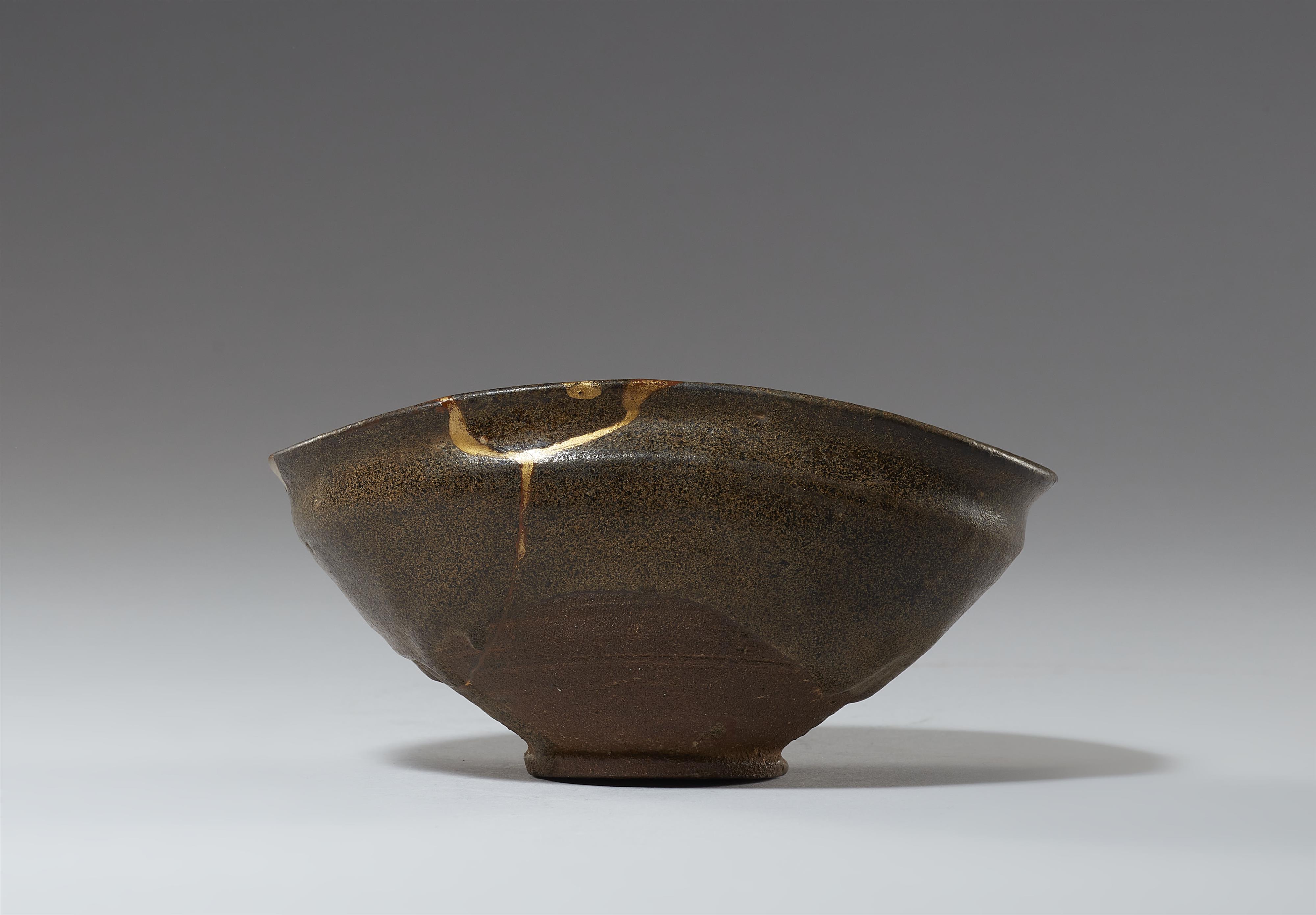 A Ko-Karatsu chawan. Dozono kiln, Matsuura, Hizen province. Late 16th century - image-4