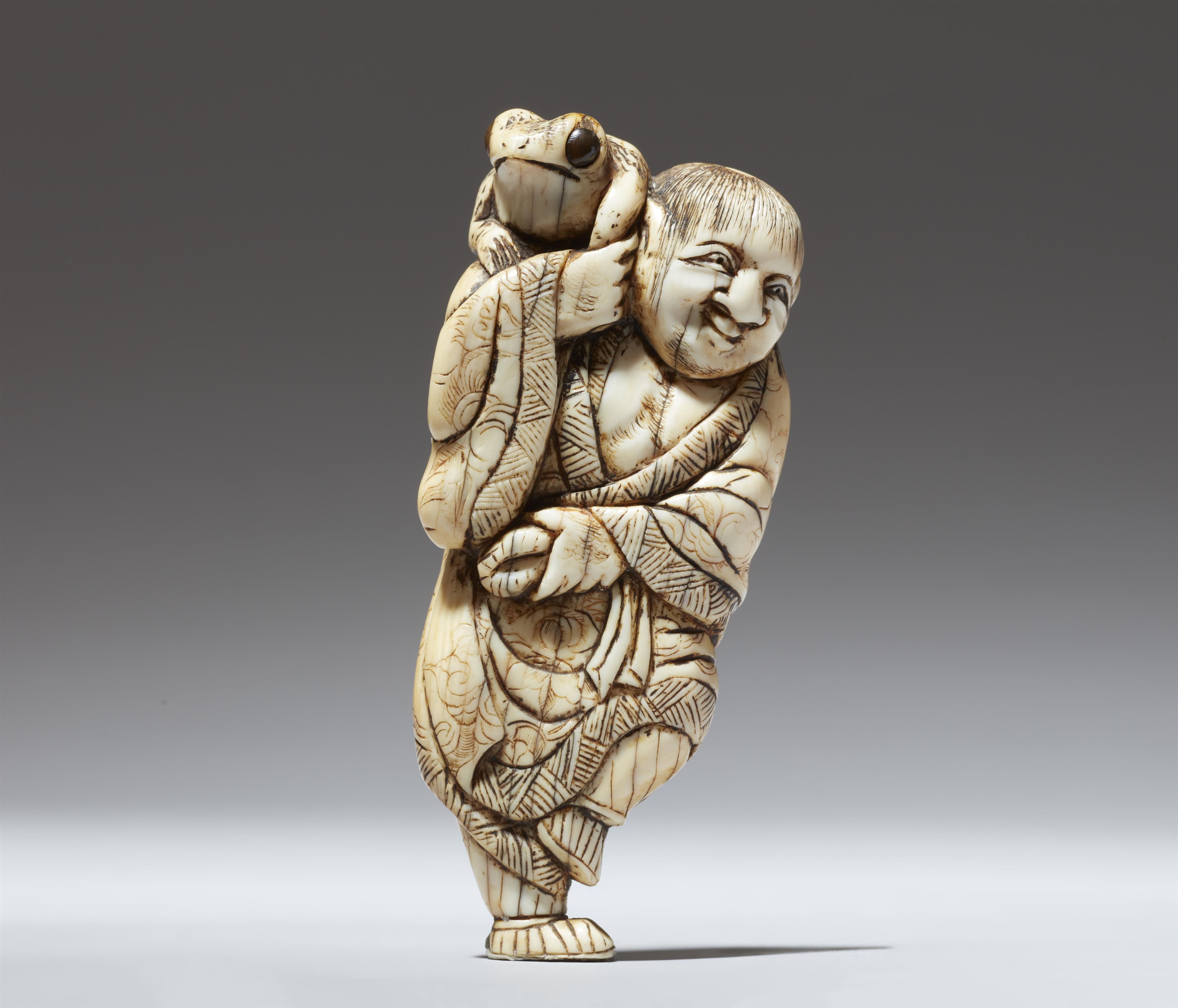 A Kyoto ivory netsuke of Gama Sennin. Late 18th century - image-2