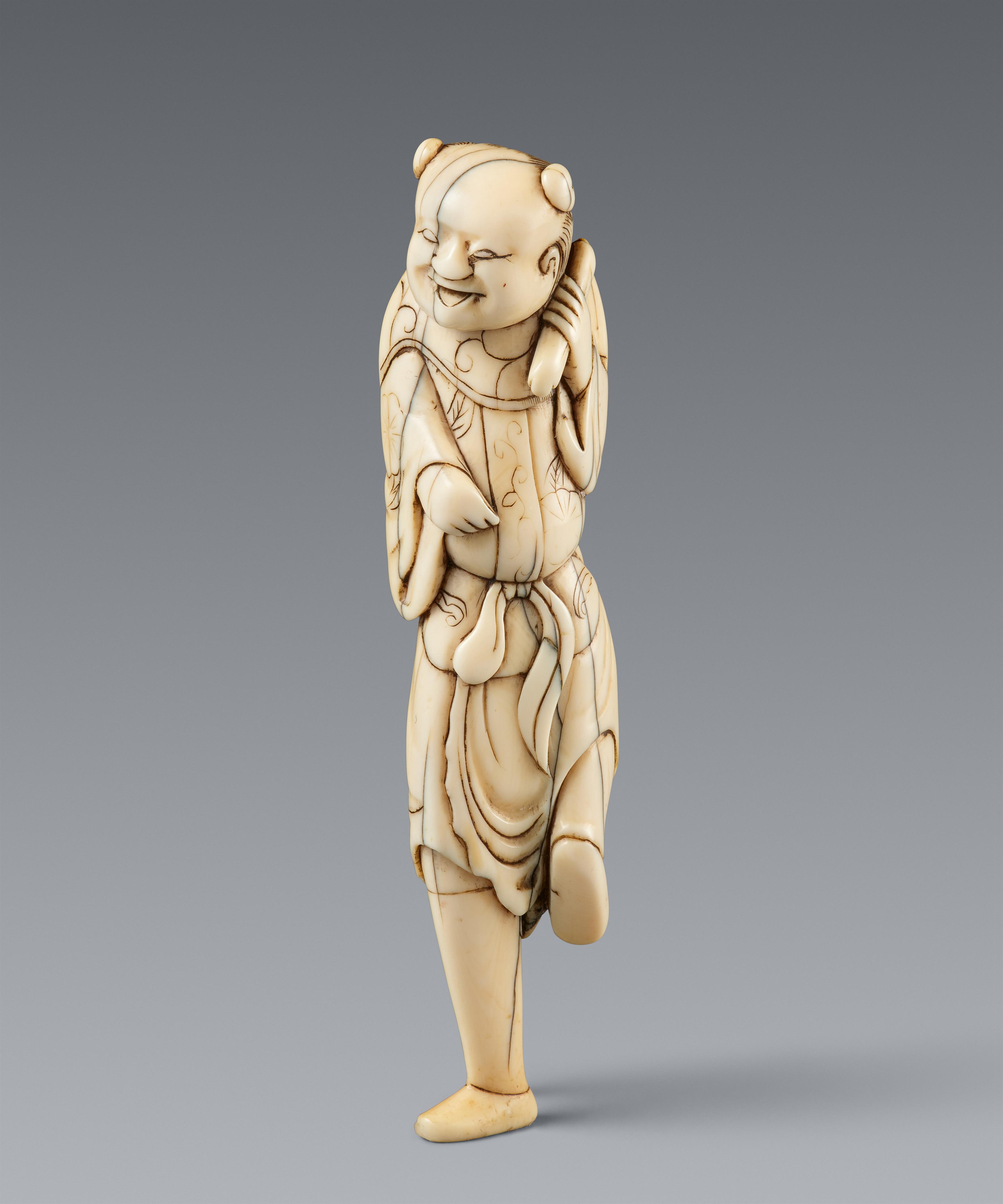 An ivory netsuke of the Chinese excentric poet Kanzan. 18th century - image-1