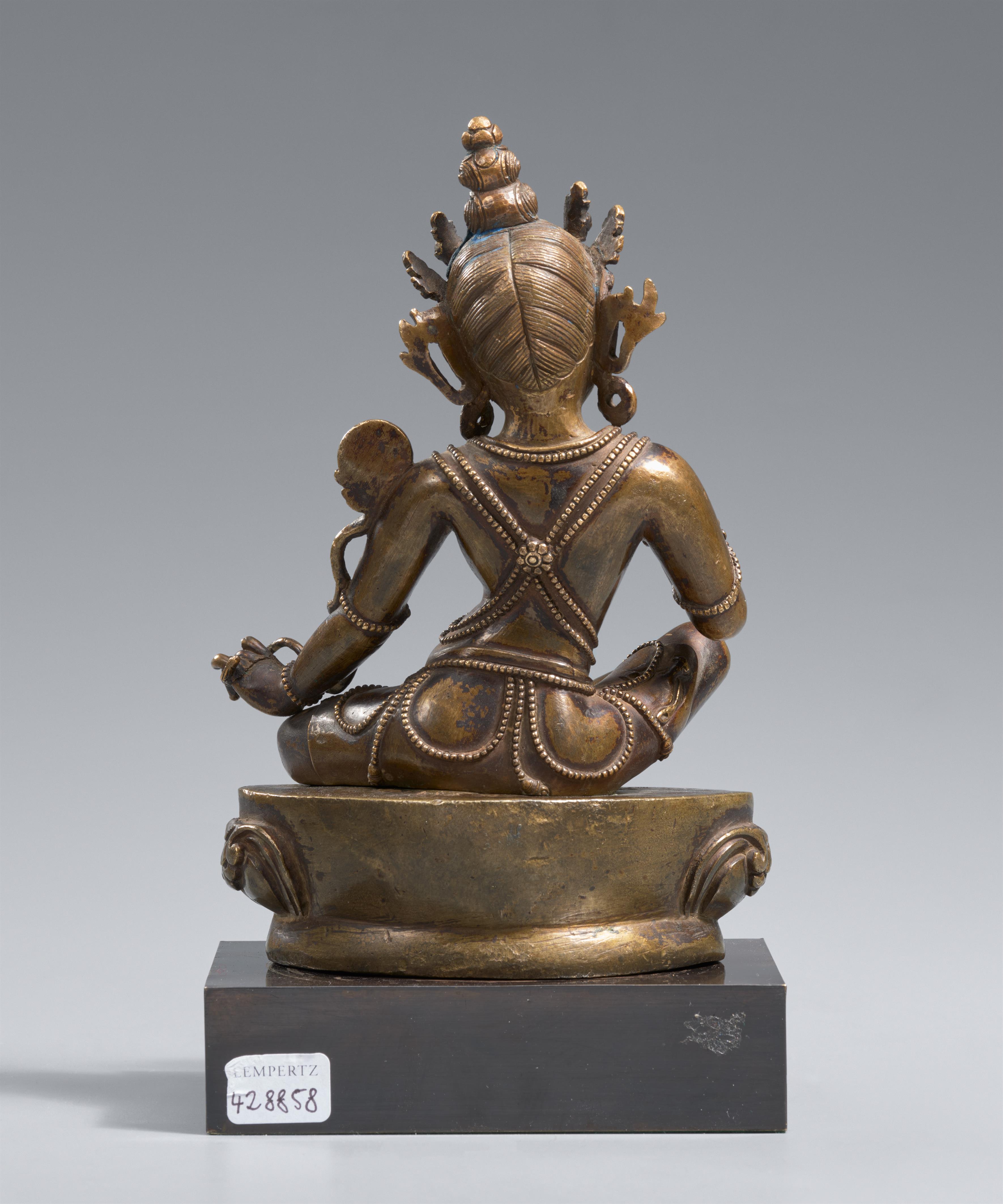 An excellent rare Tibetan bronze of a mahasiddha. 17/18th century - image-2