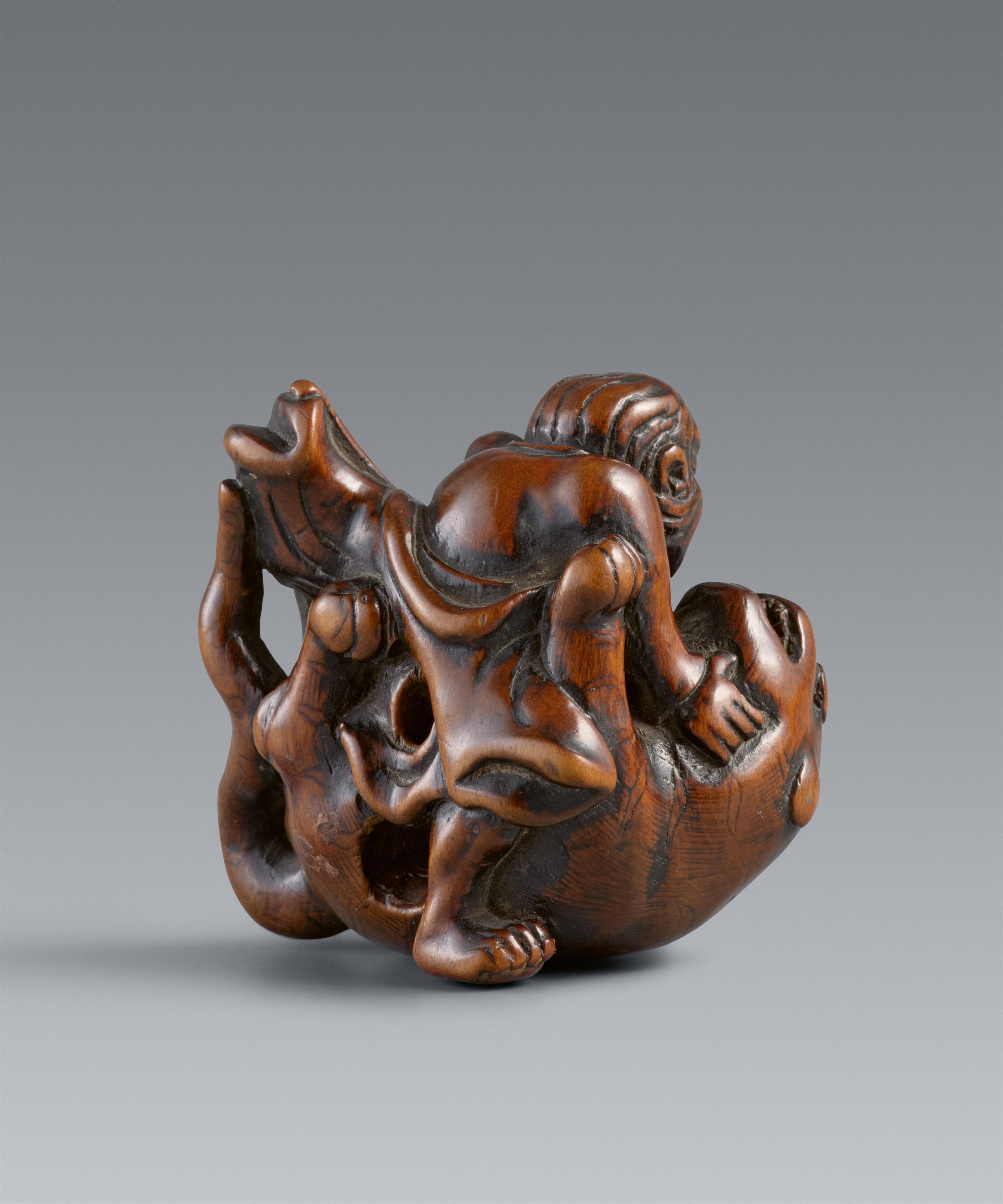 A powerful boxwood netsuke of Busho and a tiger. 18/early 19th century - image-5