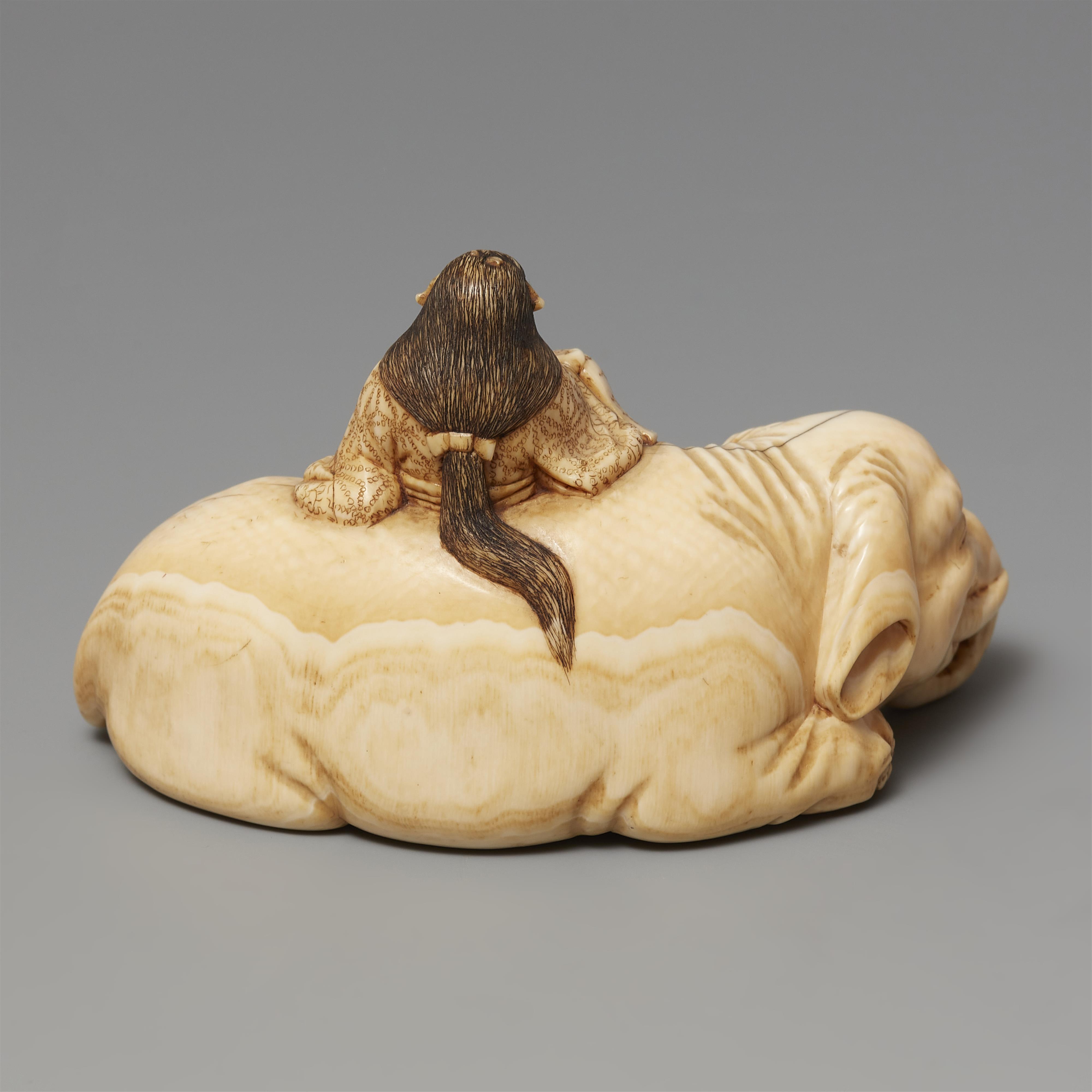 An Edo ivory netsuke of Eguchi no Kimi by Tomochika. Mid-19th century - image-3