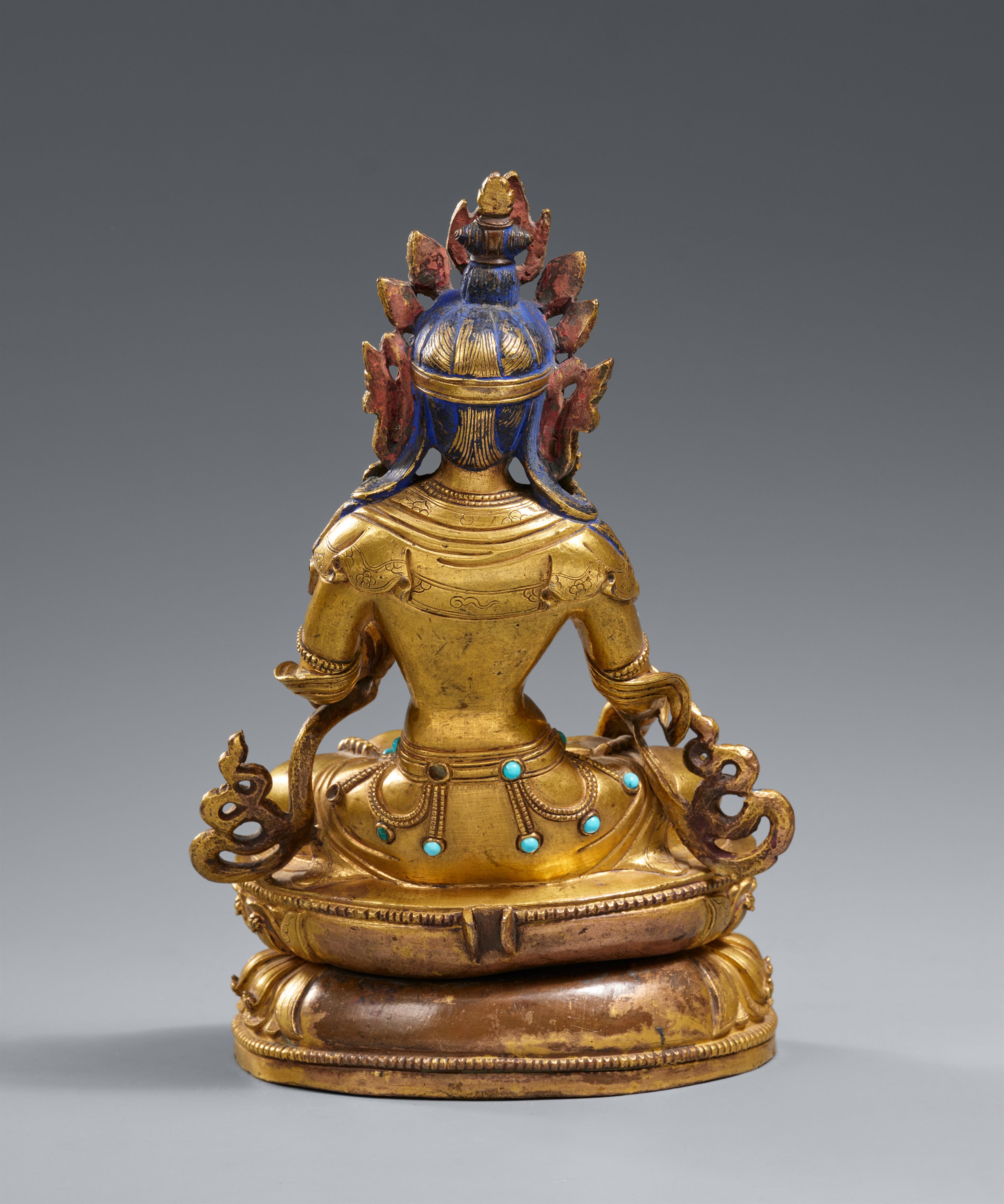 A Sino-Tibetan fire-gilt bronze of White Tara. 18th century - image-2