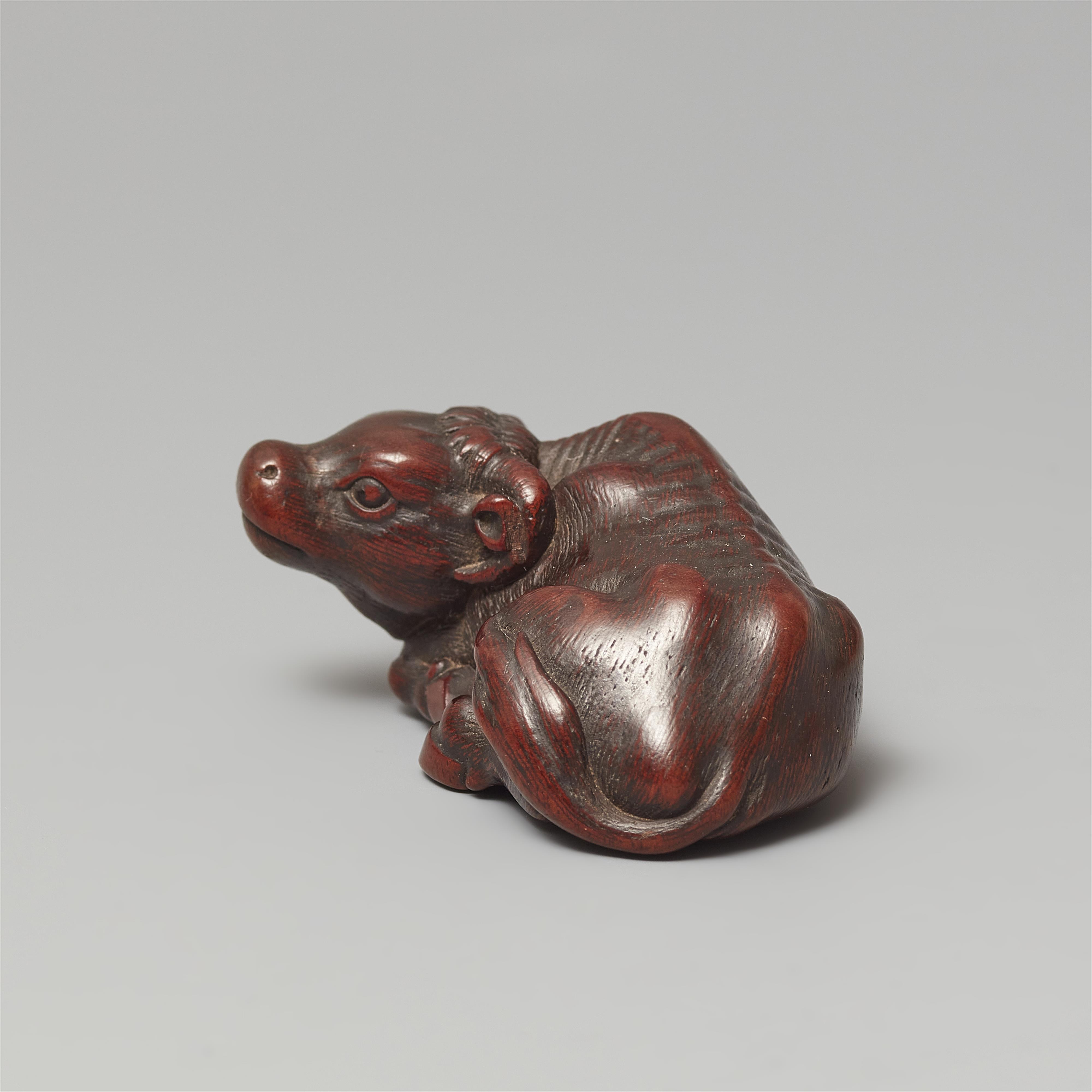 An Ise small wood netsuke of an ox by Masanao. 19th century - image-4