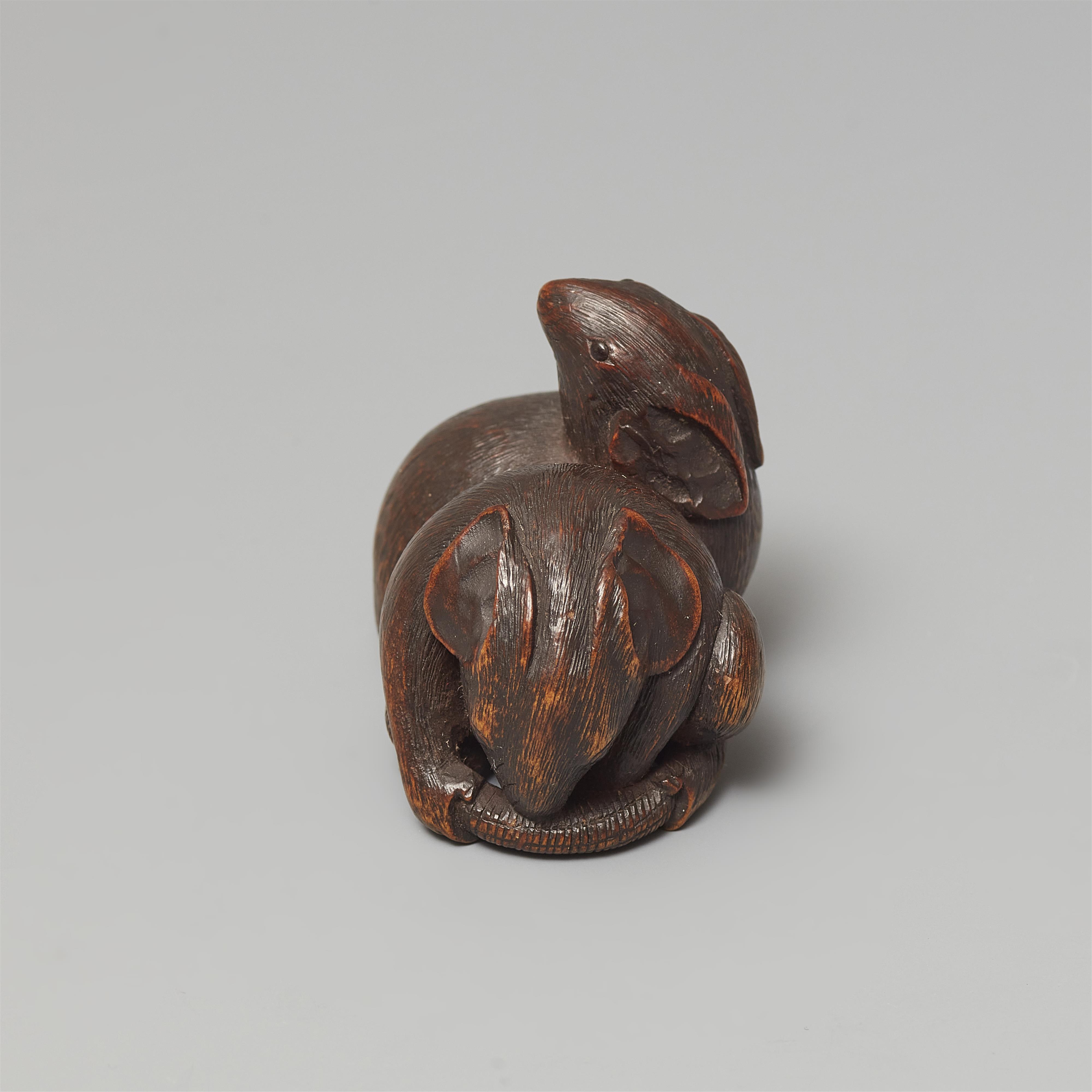 A wood netsuke of two rats by Shoto. First half 19th century - image-5