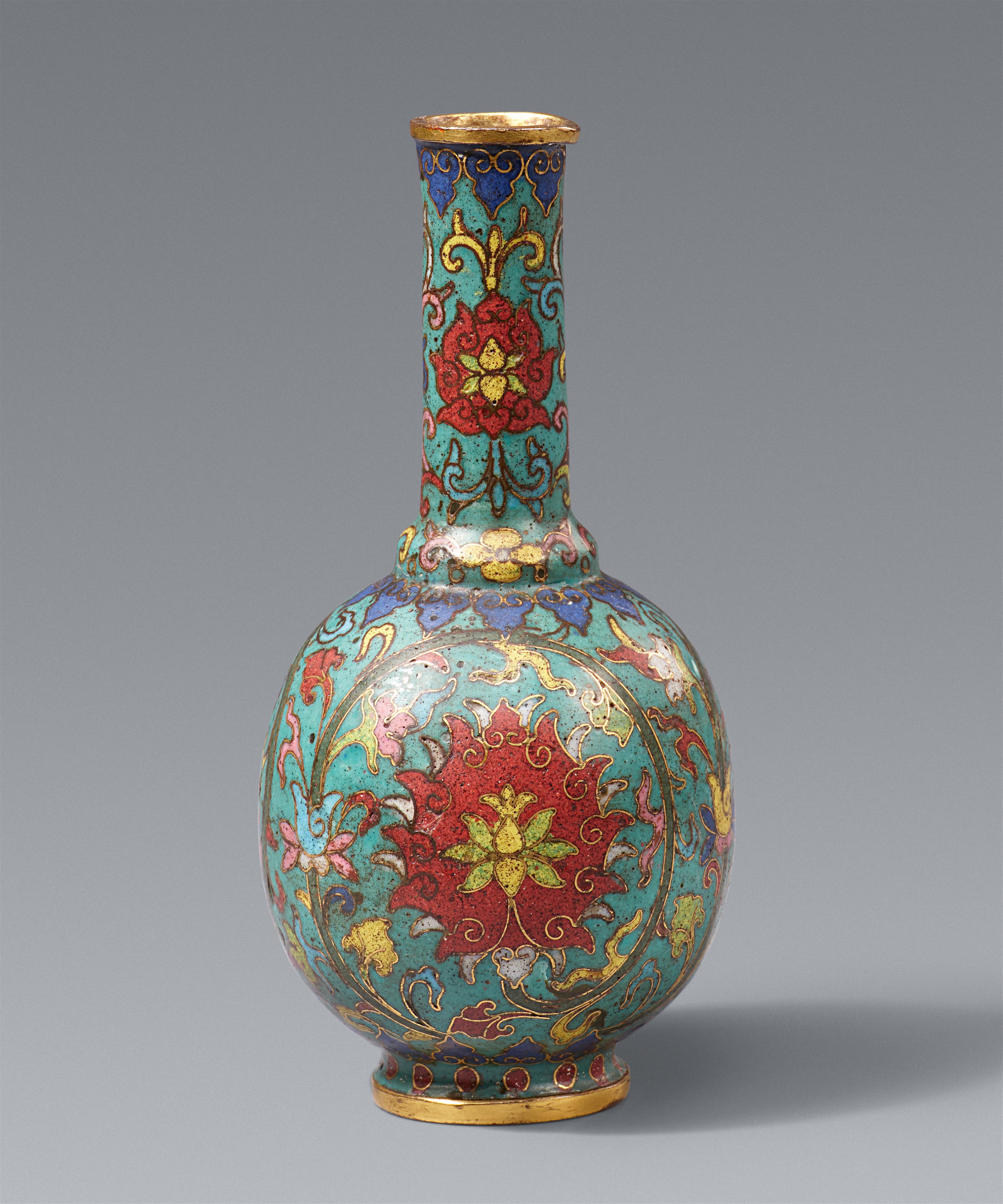 Kleine Vase. Email cloisonné. Qianlong-Ära (1735-1796) - image-1