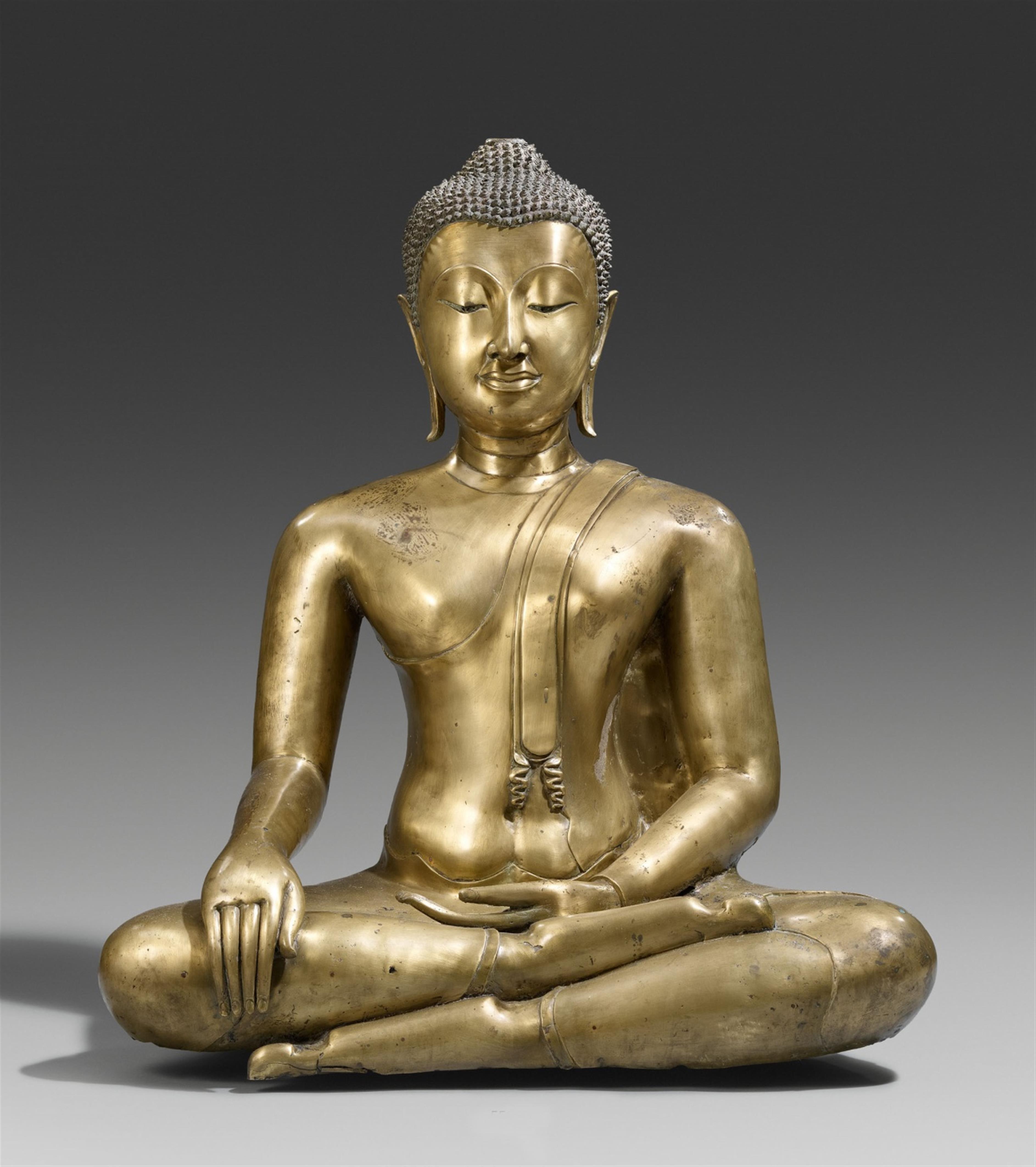 An Ayutthaya-style bronze Buddha Shakyamuni. 19th century - Lot 120