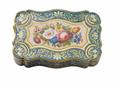 A Genevan 18 ct gold and enamel snuff box with floral still lifes for the Oriental market - image-1