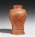 A baluster-shaped Yixing vase. First half 18th century - image-1