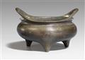 A bronze tripod censer. 17th/18th century - image-1