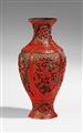 A carved red lacquer vase. 18th/19th century - image-2