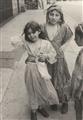 Helen Levitt - Untitled (Playing children, New York) - image-1