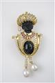 An onyx Moretto brooch - image-1