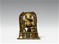 Jain-Altar des Ganesha. Messingfarbene Bronze mit Einlagen aus Silber. Westindien, Gujarat/Rajasthan. Datiert 1458 - image-1