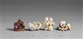 Two ivory netsuke of a seated karako. 19th century - image-1