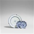 A blue and white dish and two small dishes. 17th/18th century - image-2