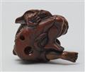 A boxwood netsuke of a grumpy Gama Sennin. Mid-19th century - image-5