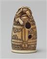 An ivory netsuke of Benkei and the bell of Miidera. First half 19th century - image-3