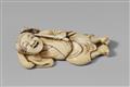 An ivory netsuke of a peasant. Late 18th/early 19th century - image-1