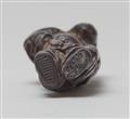 A wood netsuke of Shoki. Early 19th century - image-5