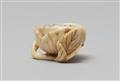 A small ivory netsuke of a peony blossom. Second half 19th century - image-5