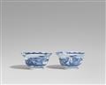 Two blue and white klapmuts bowls. 16th/17th century - image-1