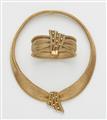 A woven 18k gold demi-parure - image-1