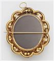 A gilt copper cameo brooch - image-2