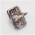 An 18k white gold Art Deco diamond solitaire ring - image-3