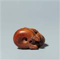 A boxwood netsuke of oni with a sack, by Minsai. Around 1830 - image-5