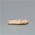 An ivory netsuke of a fox. Around 1800 - image-4