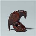 A wood netsuke of an eagle on a rock. 18th century - image-2