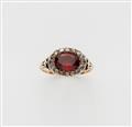 A George III garnet ring - image-1