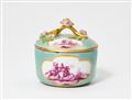 A round Meissen porcelain celadon ground sugar box and a saucer with battle scenes - image-1