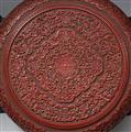 A large and fine carved red lacquer circular box and cover. Qianlong period (1735-1796) - image-2