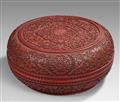 A large and fine carved red lacquer circular box and cover. Qianlong period (1735-1796) - image-1