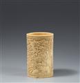 An ivory brush pot. Late 19th century - image-3