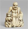 An ivory netsuke of a rakan. Second half 18th century - image-1